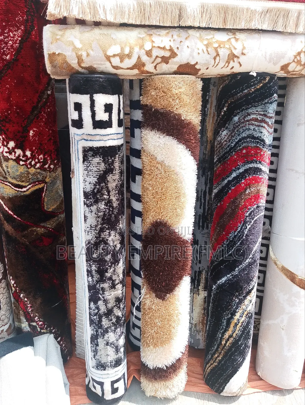 Luxury Patterned Center Rugs