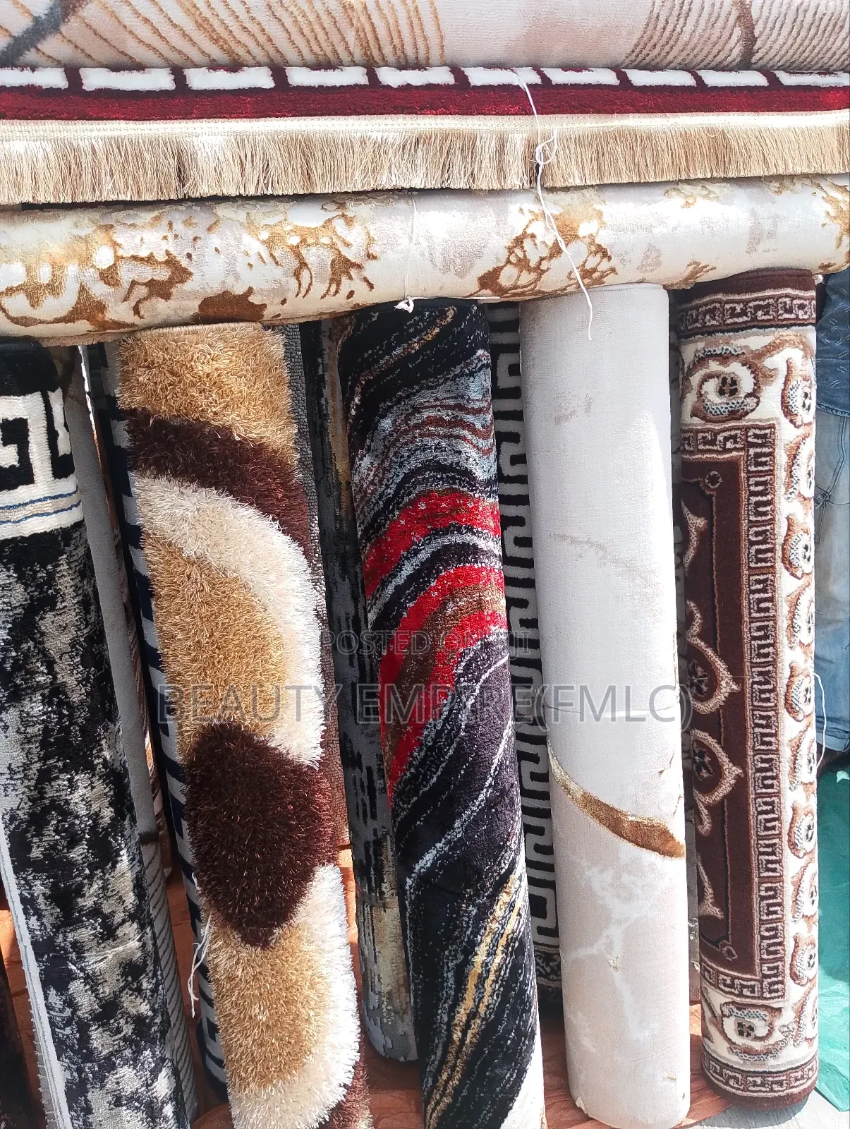 Luxury Turkish Pattern Center Rug
