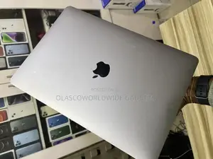 Laptop Apple MacBook Pro 2020 M1 8GB Apple M1 SSD 256GB