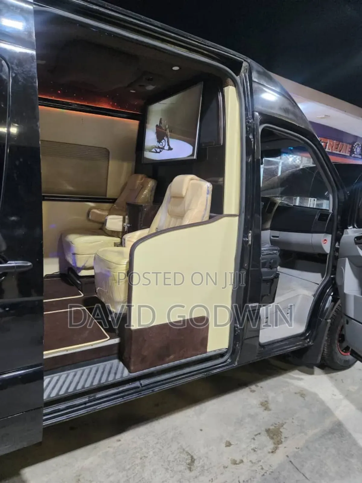 Mercedes-Benz Sprinter 2012 Black