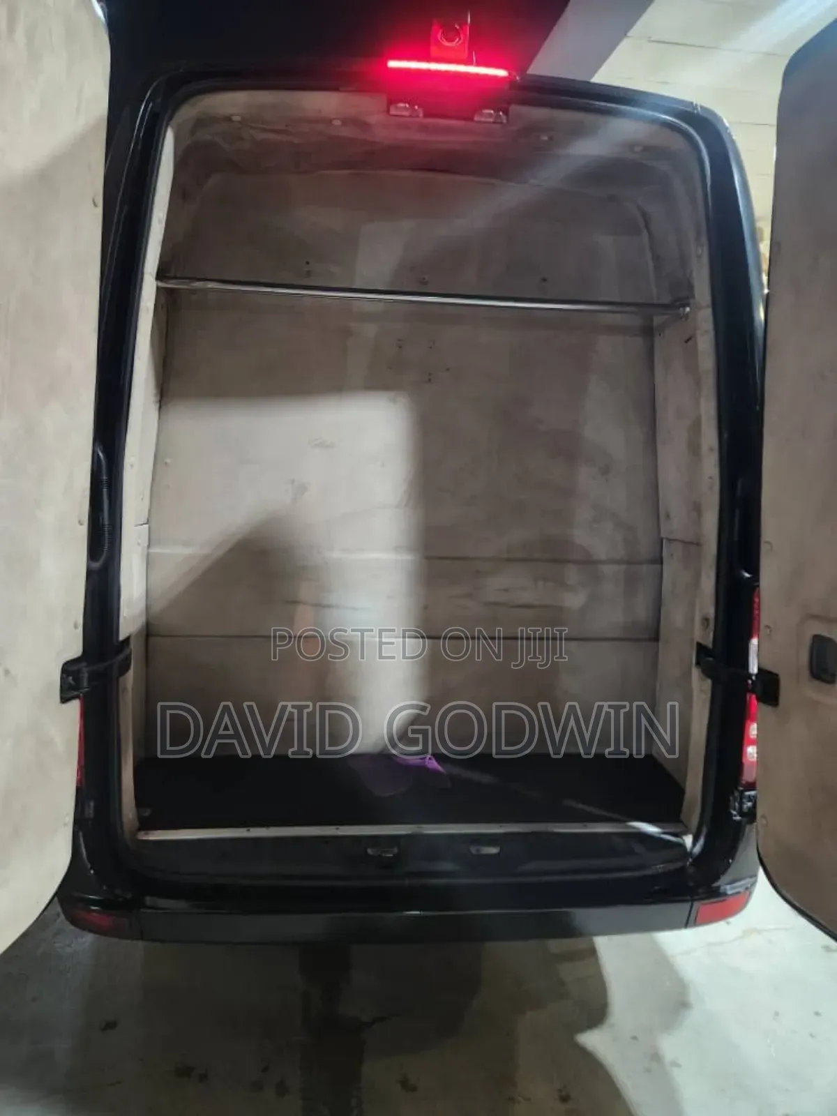 Mercedes-Benz Sprinter 2012 Black