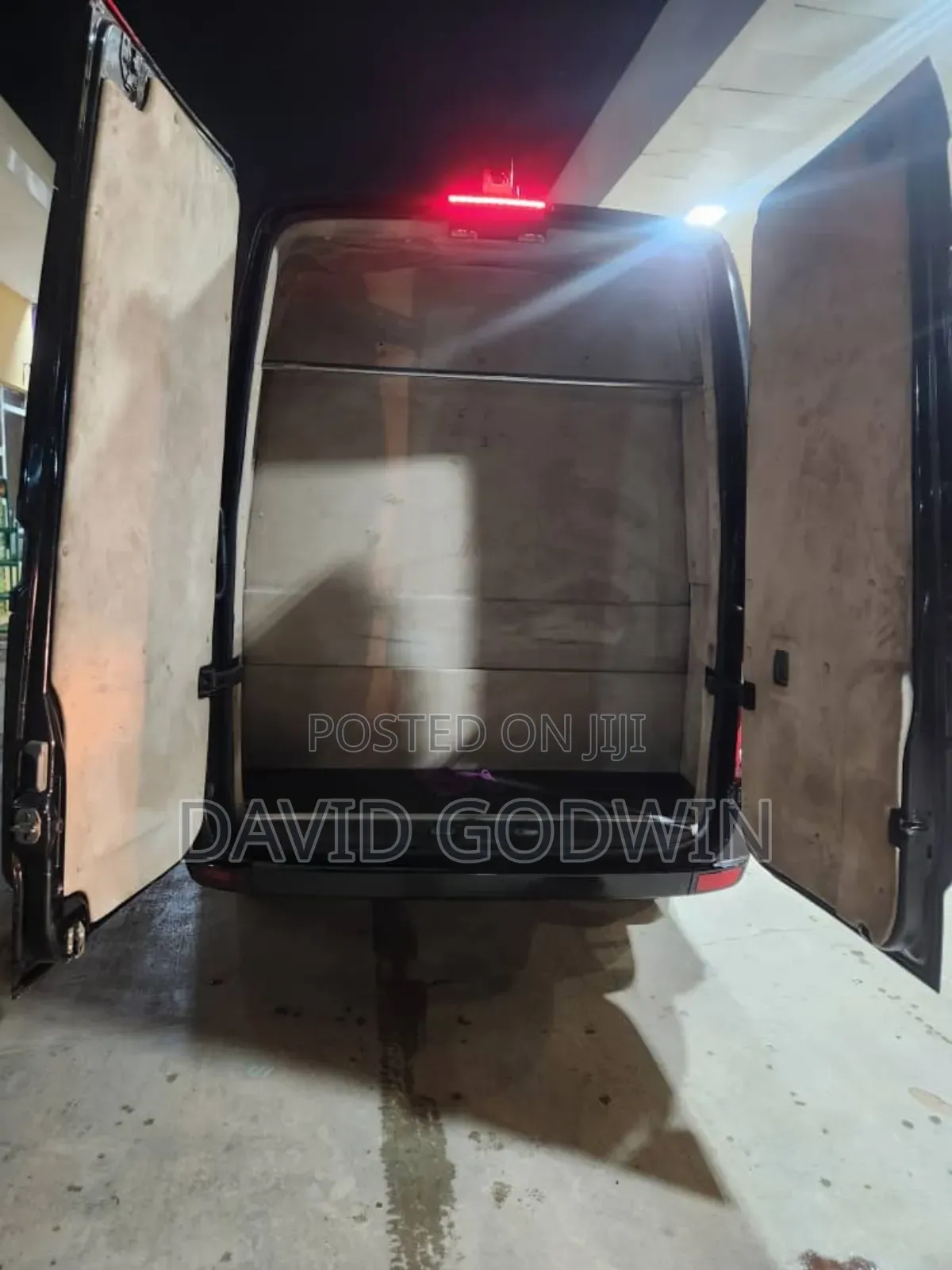 Mercedes-Benz Sprinter 2012 Black