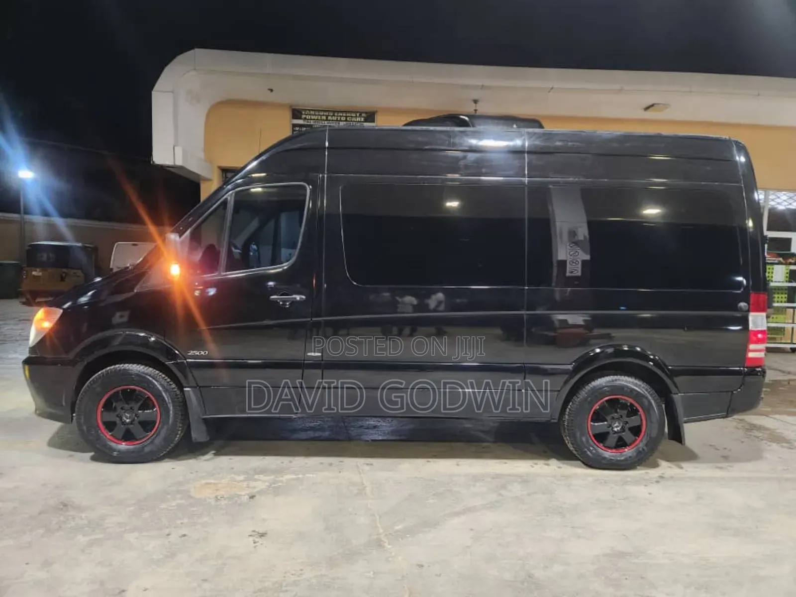 Mercedes-Benz Sprinter 2012 Black