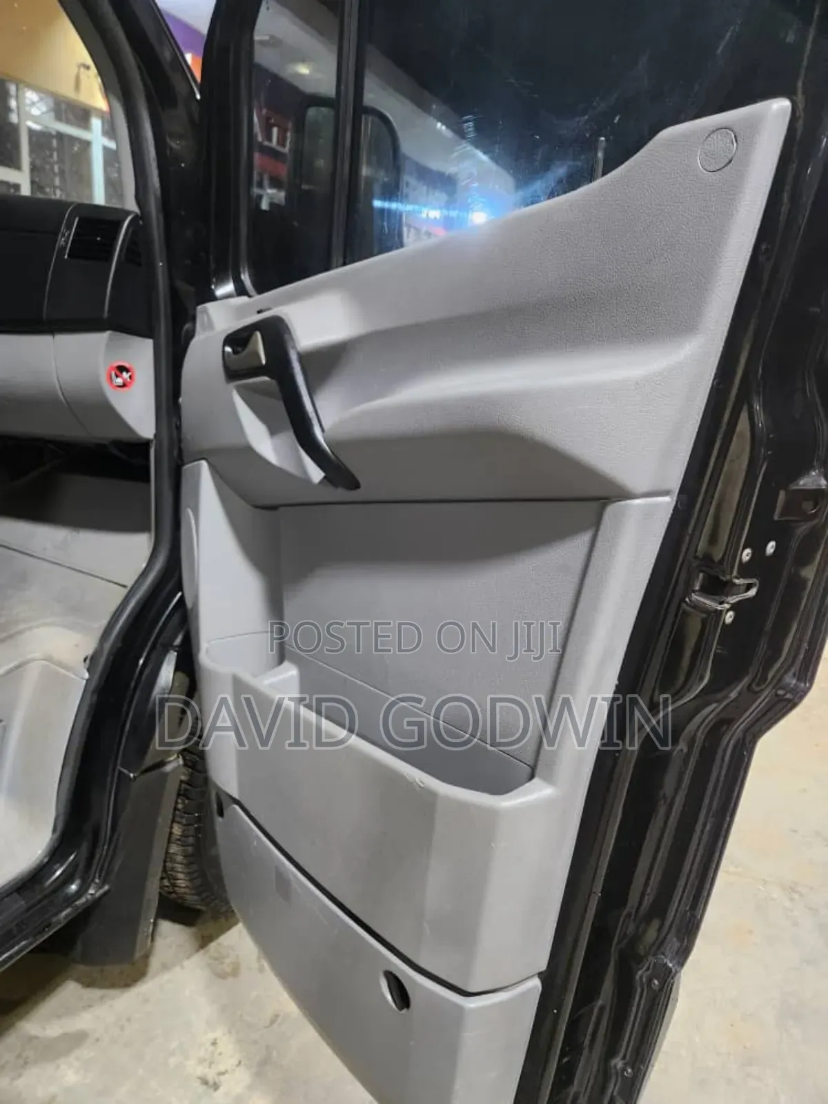 Mercedes-Benz Sprinter 2012 Black
