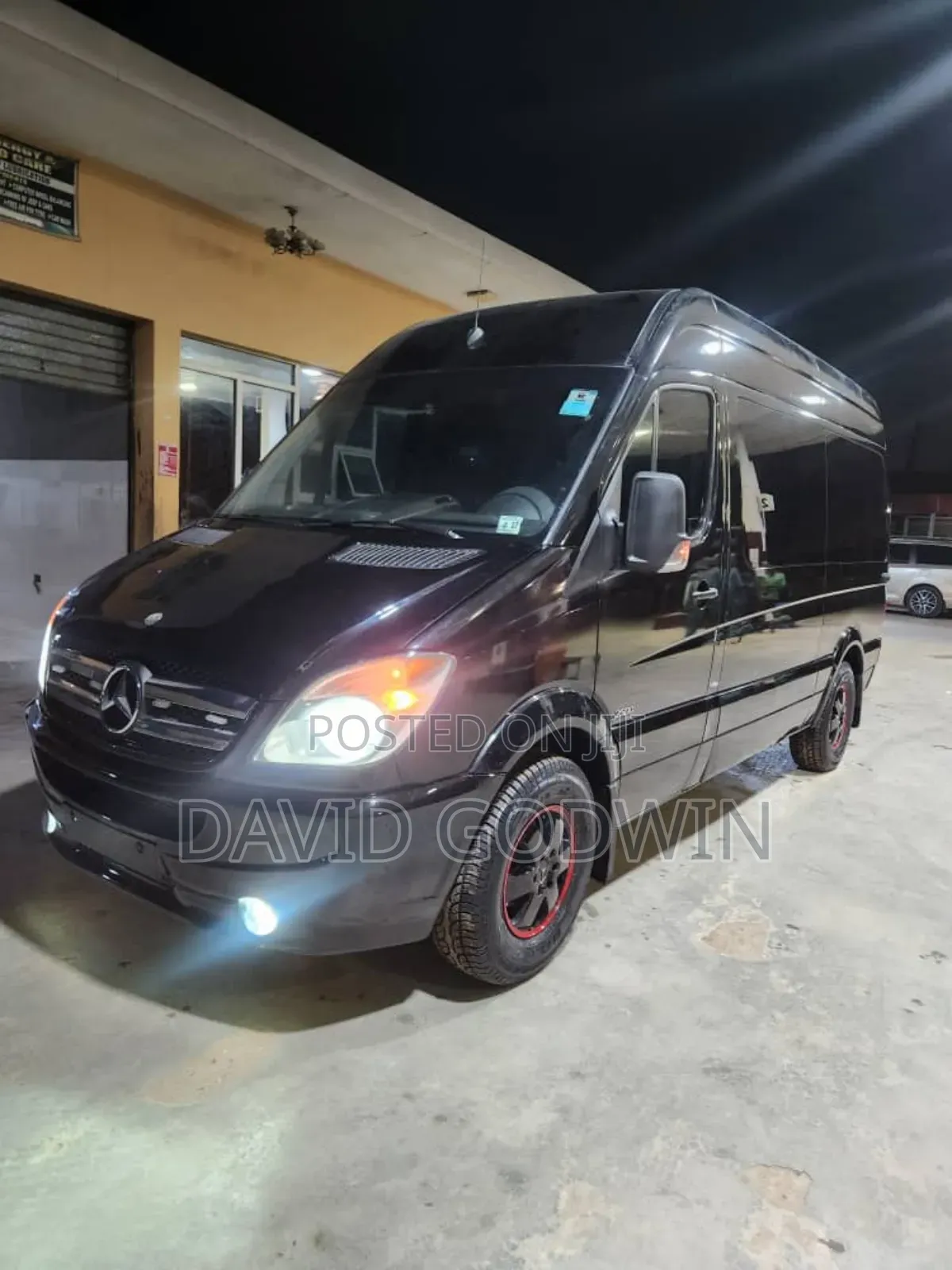 Mercedes-Benz Sprinter 2012 Black