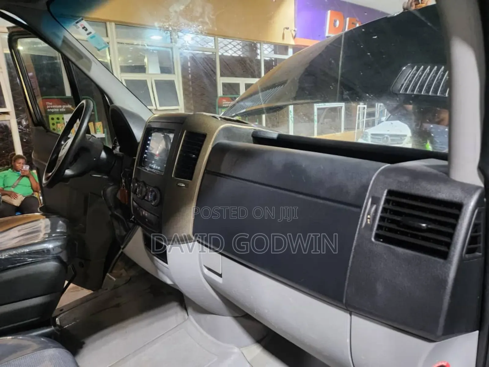 Mercedes-Benz Sprinter 2012 Black