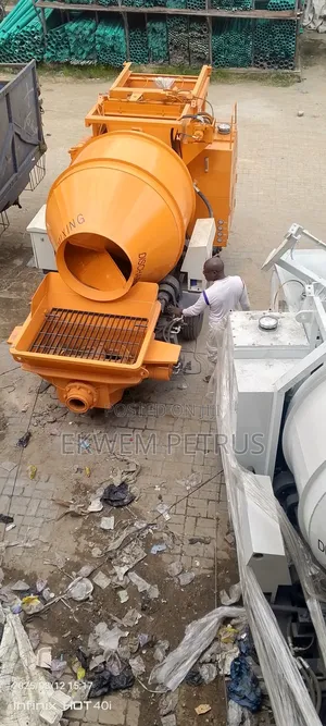 Brand New Stationary Self Loader Concrete Cement Mixer Pump Machine