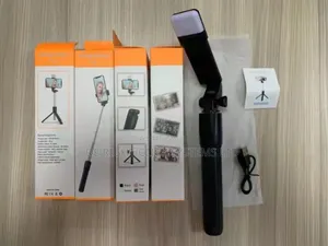 R15 Selfie Stick Mini Phone Tripod With Selfie Light