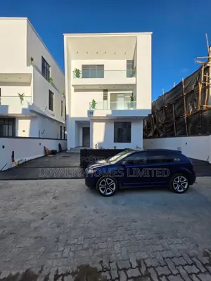 Furnished 5bdrm Duplex in Chevron for sale