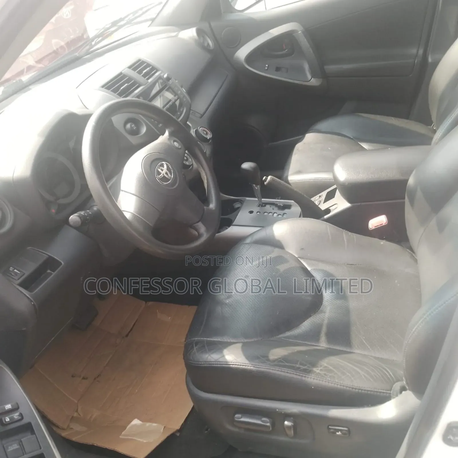 Toyota RAV4 2011 White