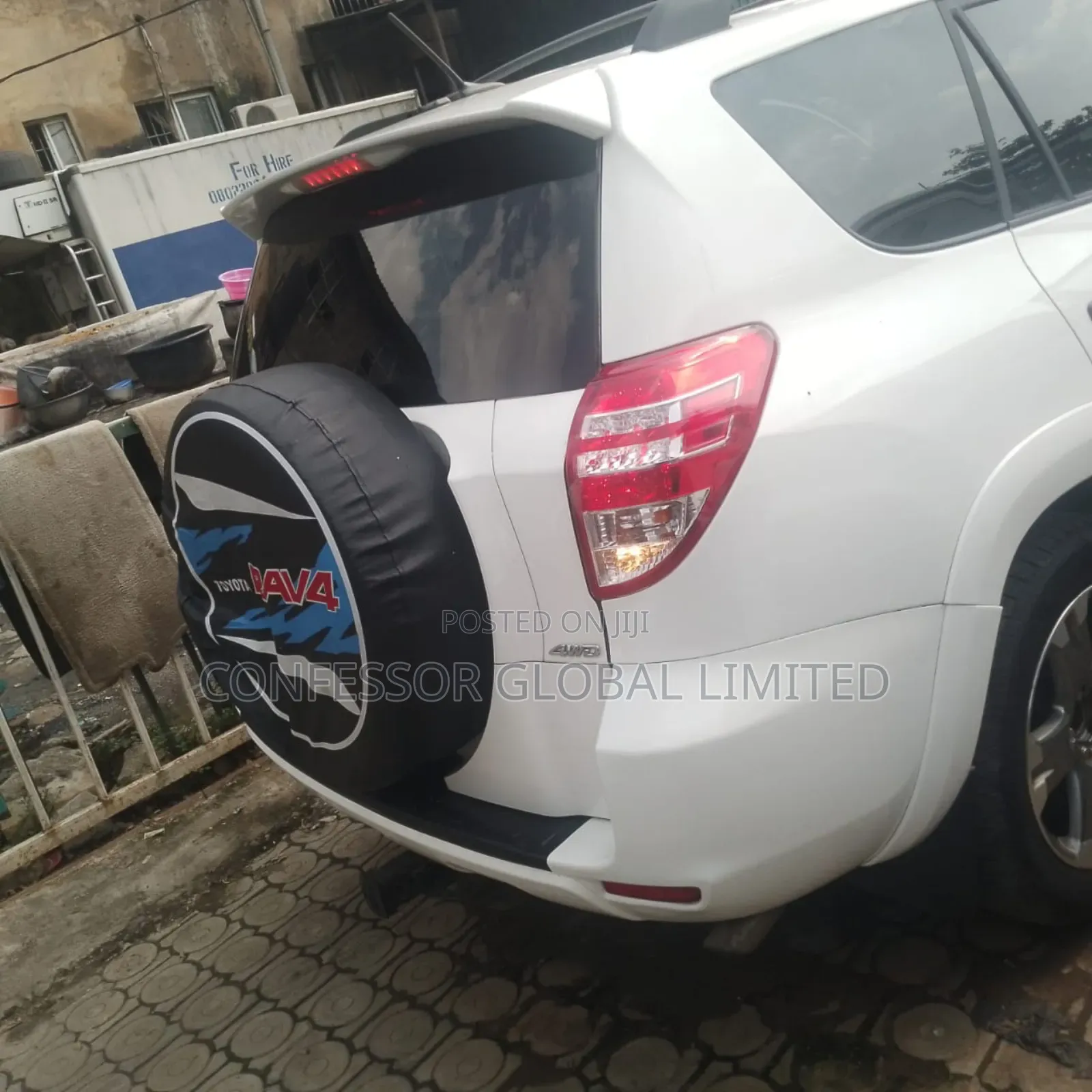 Toyota RAV4 2011 White