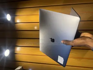 Laptop Apple MacBook Pro 2018 32GB Intel Core i9 SSD 1T