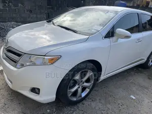 Toyota Venza XLE FWD V6 2013 White