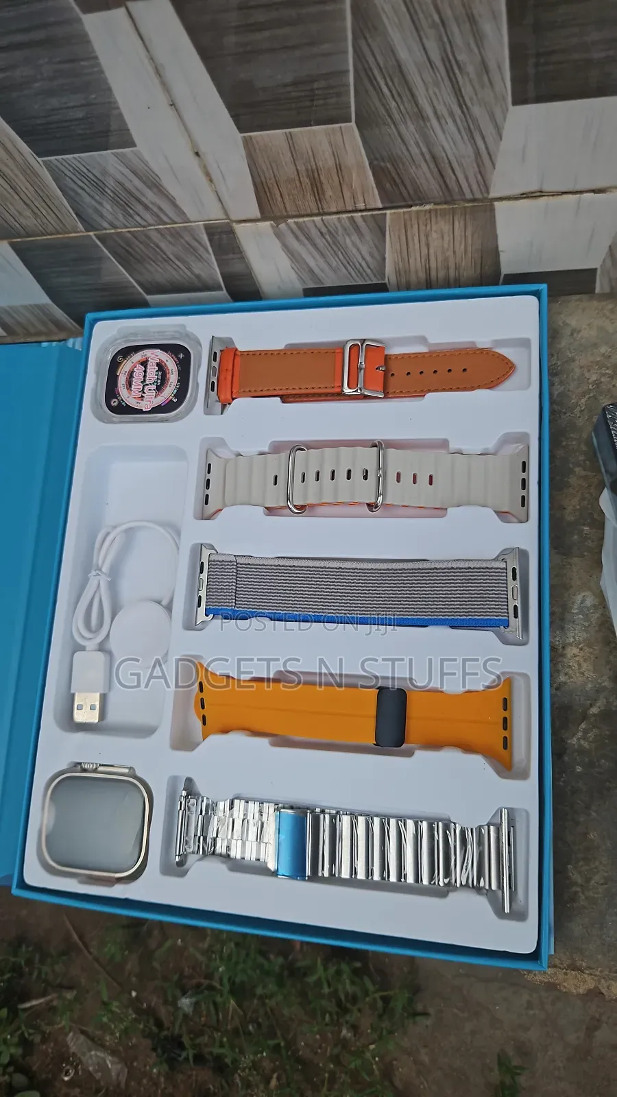 Ultra 9 Max With 5 Straps and Case