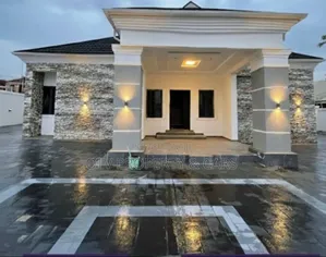 Furnished 5bdrm Bungalow in Akobo for sale