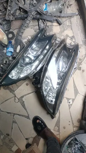 Head Light With Charger 2013 Honda Cr-V
