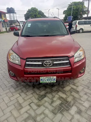 Toyota RAV4 LE AWD (2.5L 4cyl 6A) 2013 Red