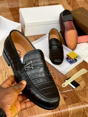 Original Clarks Men Leather Shoes (Italian)