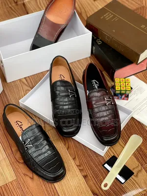 Original Clarks Men Leather Shoes (Italian)