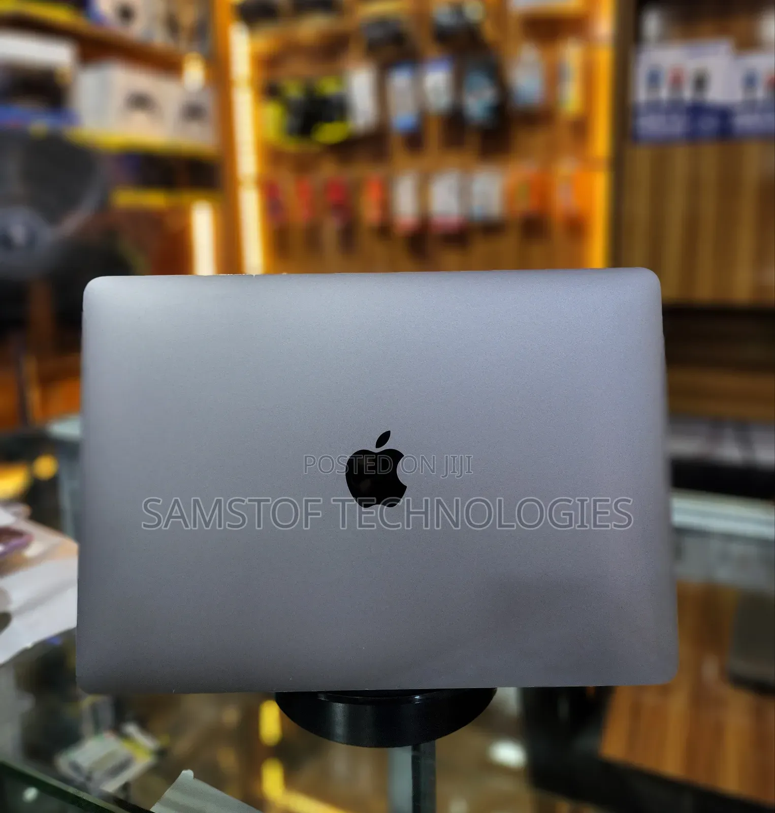Laptop Apple MacBook Pro 2017 16GB Intel Core i7 SSD 512GB
