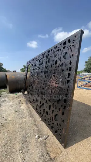 Lasercut Sliding Mobil Gate