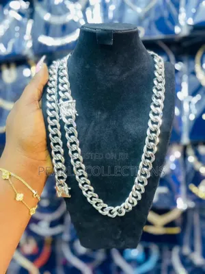 Silver Cuban Chain Jewelry (Big)
