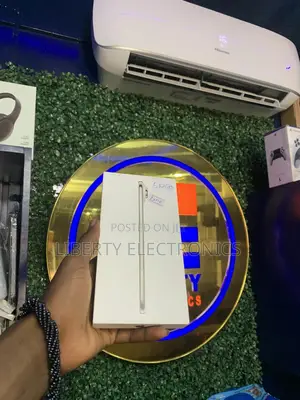 New Apple iPhone Air 512 GB Gold
