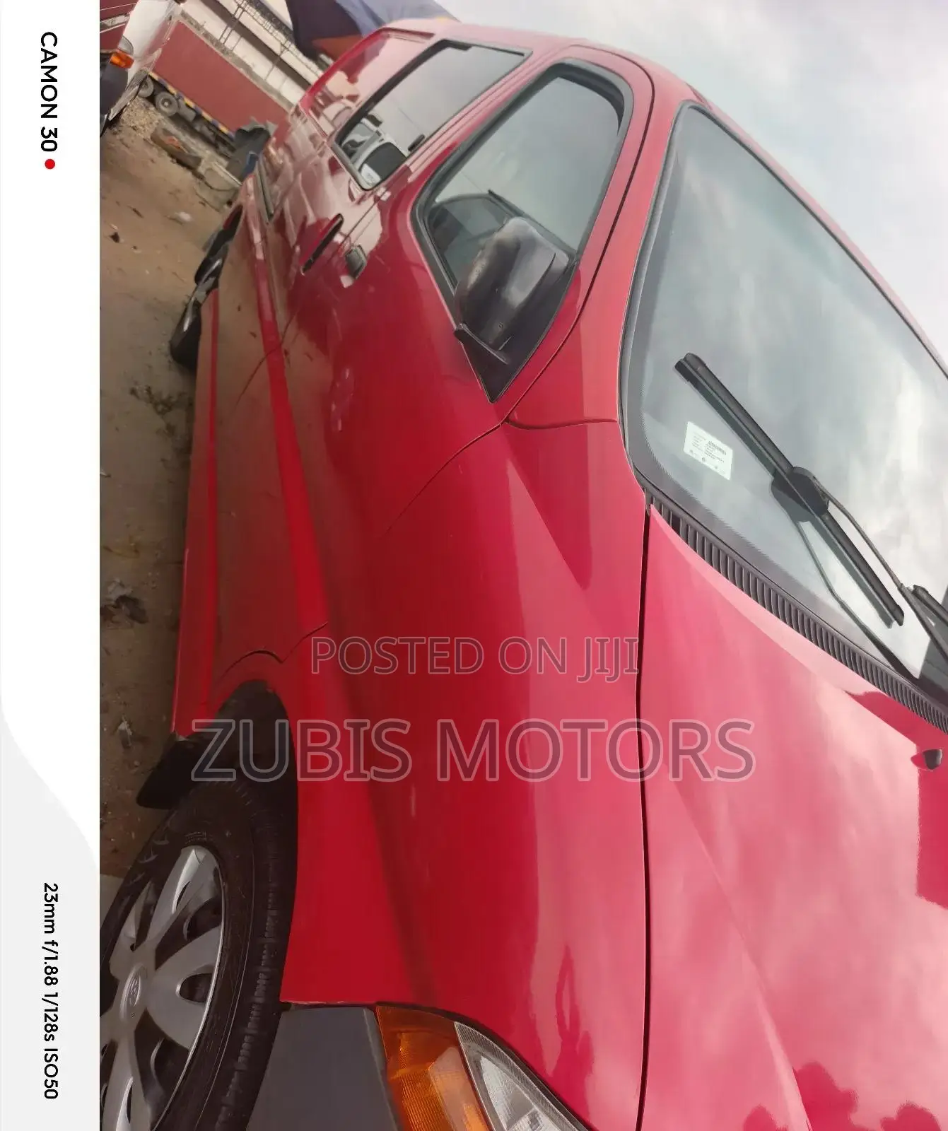 Toyota HiAce 2004 Red