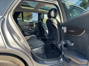 Mercedes-Benz GLC-Class 2016 Black