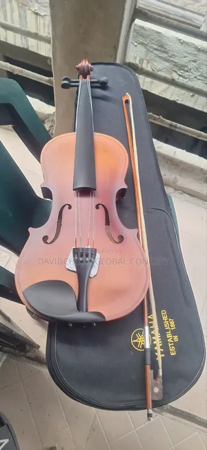 Yamaha 4/4 Viola