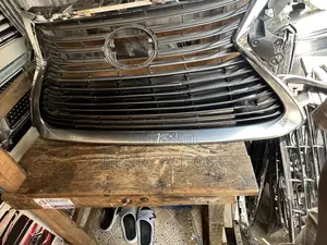 Complete Front Grill Es 2018