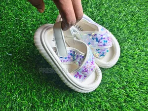 High Quality Stock Shoes