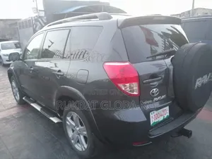 Toyota RAV4 2008 Green
