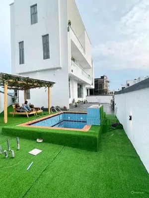 Furnished 5bdrm Duplex in Chevron for sale
