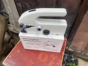 Handheld Sewing Machine (Batteries/Electric)