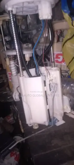Mitsubishi L200 Fuel Pump