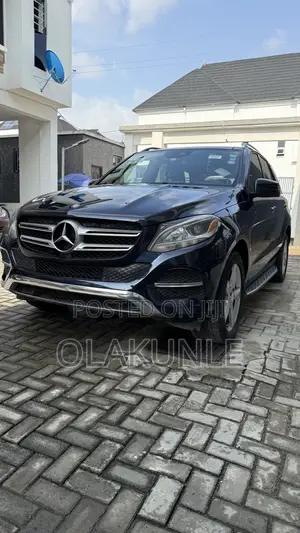 Mercedes-Benz GLE-Class 2016 Blue