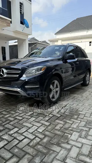 Mercedes-Benz GLE-Class 2016 Blue