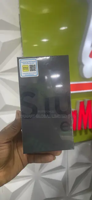 New Samsung Galaxy S10 128 GB Orange