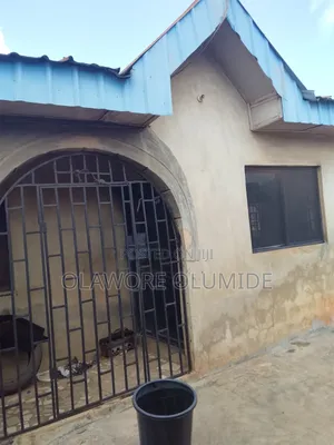 4bdrm House in Cowbell Street, Akure for sale