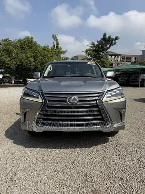 Lexus LX 570 AWD 2016