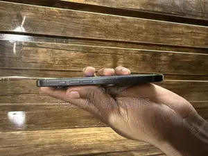 Apple iPhone 16 Pro 128 GB Black