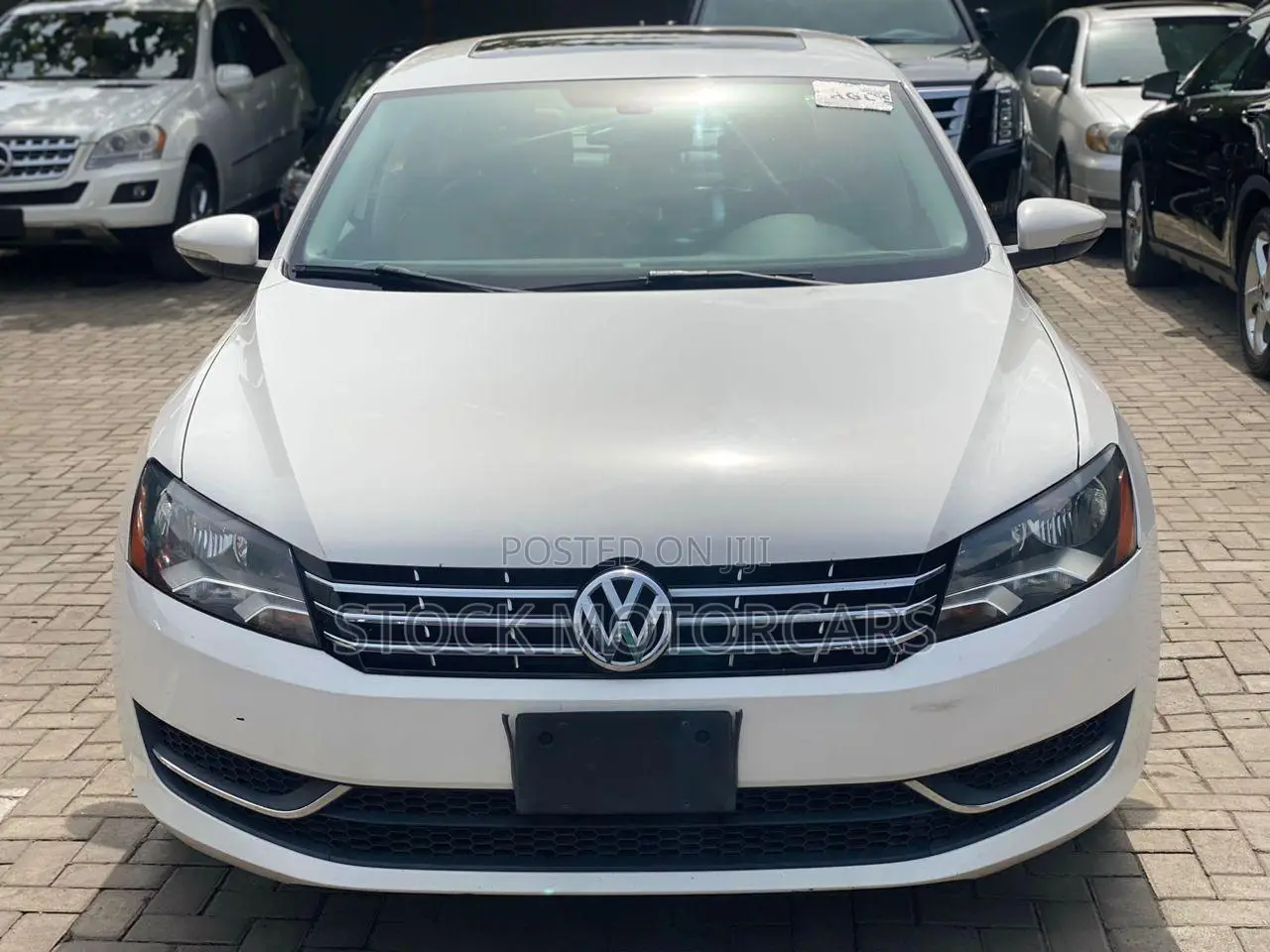 Volkswagen Passat 2012 White