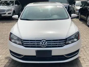 Volkswagen Passat 2012 White