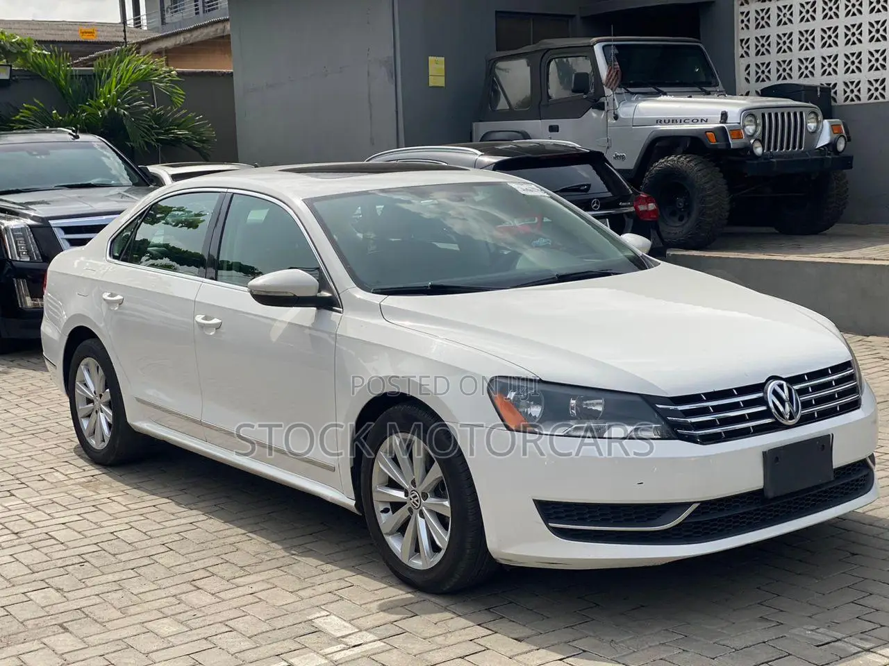 Volkswagen Passat 2012 White