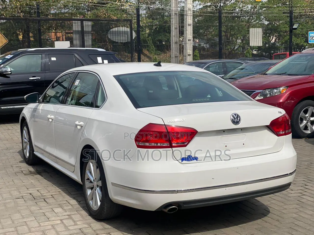 Volkswagen Passat 2012 White