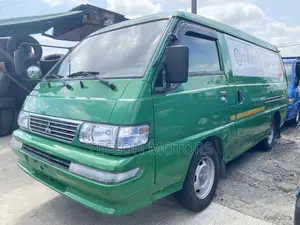 Mitsubishi Delica 2010 Green