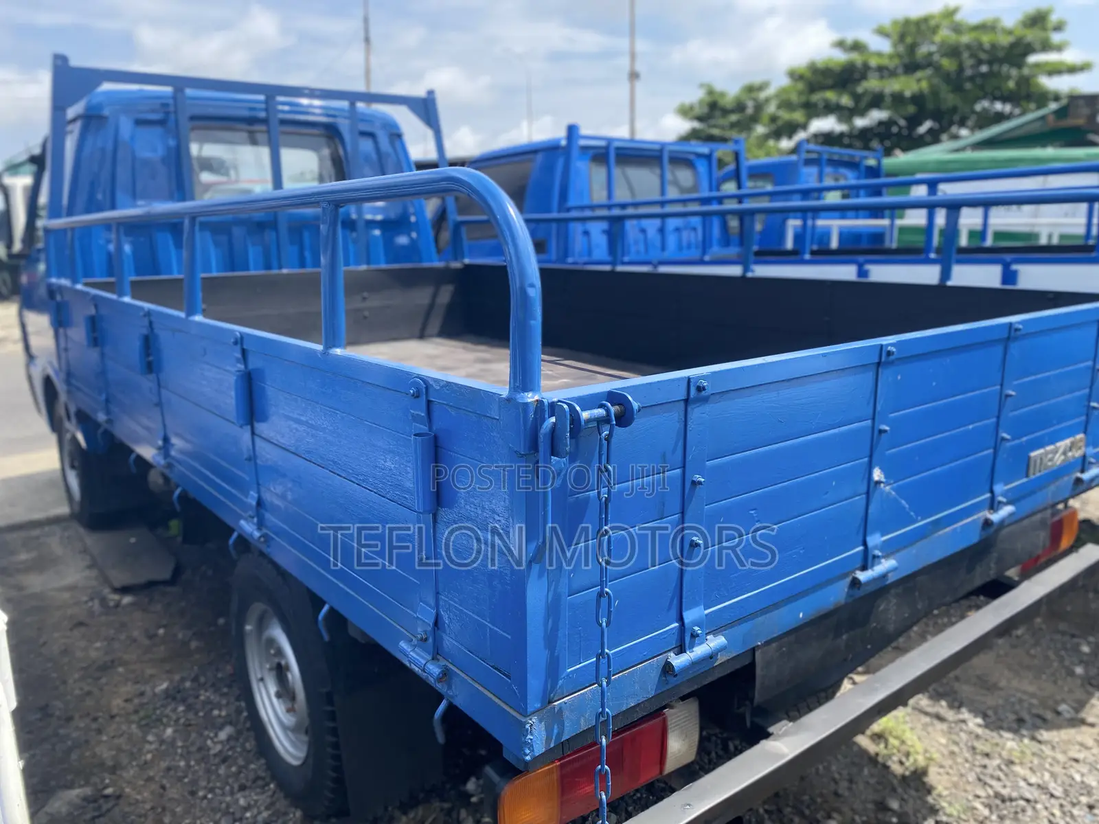 Ford E250 2010 Blue