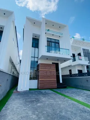 5bdrm Duplex in Chevron, Lekki for sale