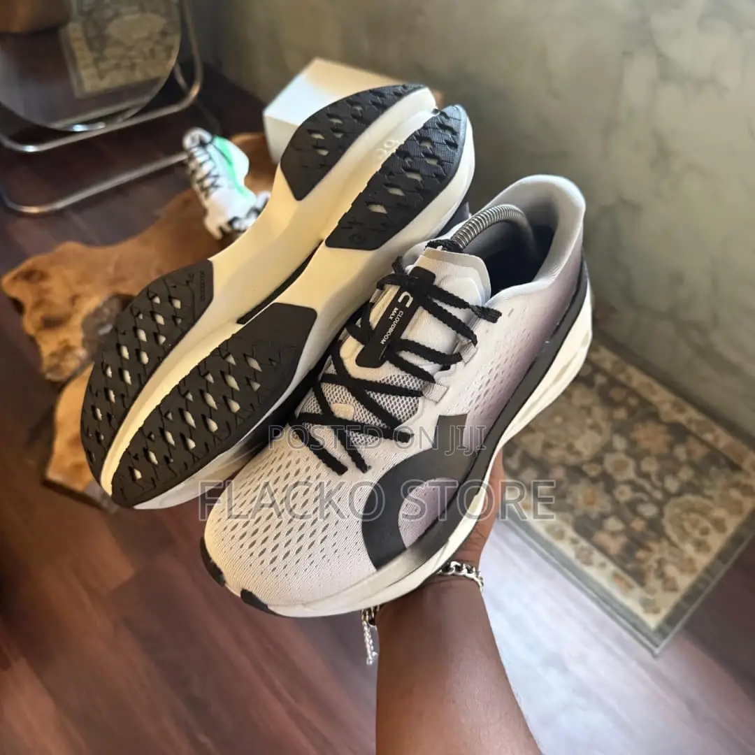 Original On Running Cloud Boom Max Sneakers